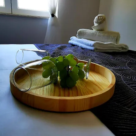 ヴィラ Black&white Kaštel Sućurac