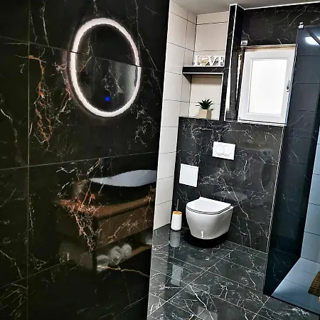 Black&white Villa Kastel Sucurac