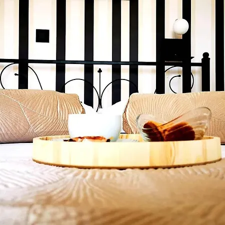 Villa Black&white Kastel Sucurac