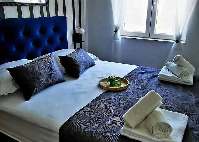 Black&white Villa Kaštel Sućurac